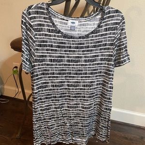 Old Navy Black and White Top